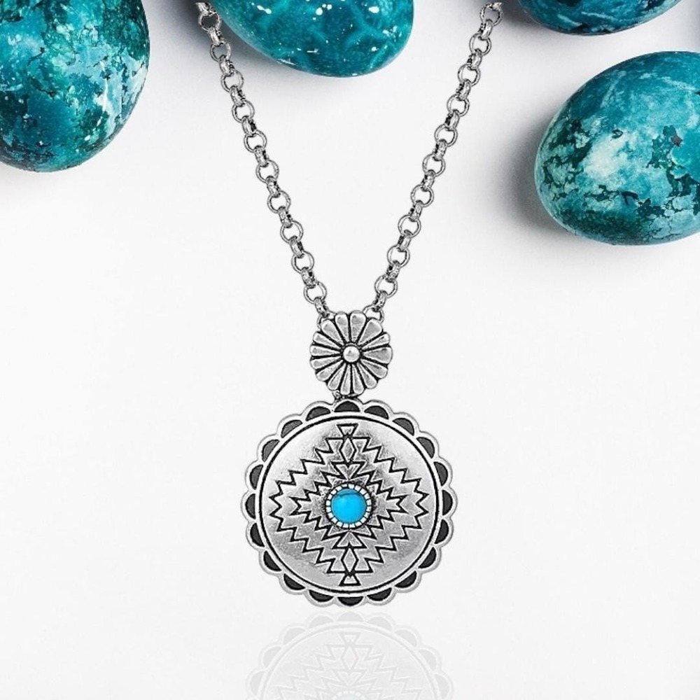 Montana Silversmiths Silver-Tone Round Concho Necklace with Turquoise Accent